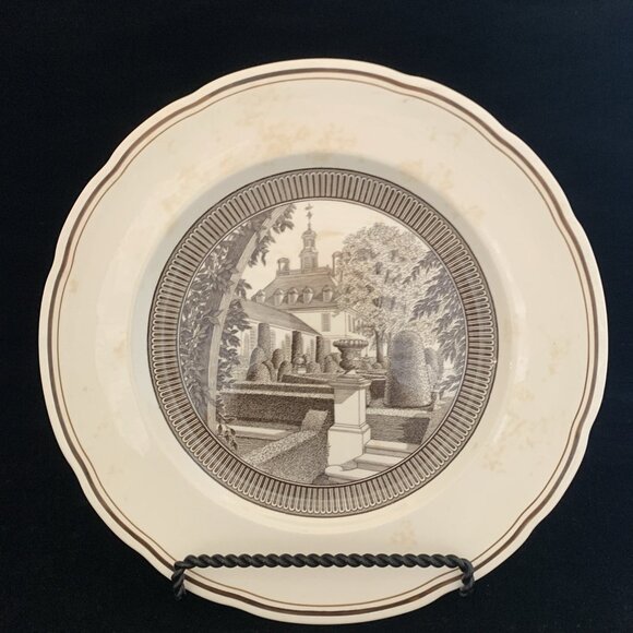Wedgwood Other - Wedgwood Plate Garden Club of America Types of Gardens Williamsburg 10.5" Vtg